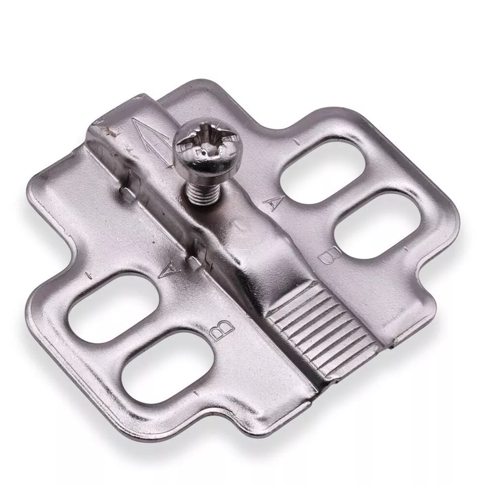 Hinge kit for doors on IKEA BILLY bookcases or BRIMNES furniture. Includes 1 hinge 109336 and 1 mounting plate 109220 for repairs. 